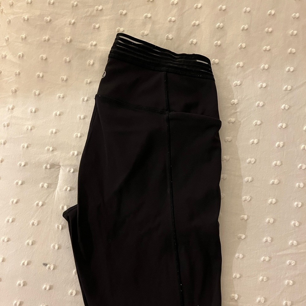 Find focus lululemon legging